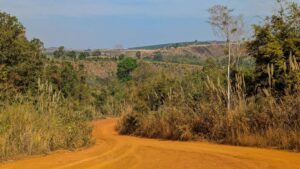 Rote Sandpiste